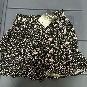 NWT Art class girls ruffle skirt XS 4/5